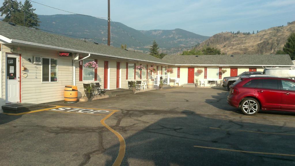 Mount View Motel Oliver Eksteriør billede